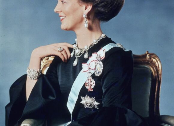 A Rainha Margrethe de Denmark anunciou que irá renunciar do cargo