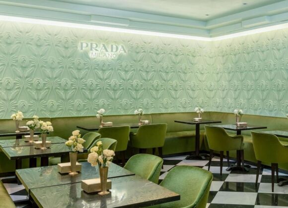 Sabores do Estilo Prada: Explorando a Elegância Italiana no Prada Caffé Sabores do Estilo Prada: Explorando a Elegância Italiana no Prada Caffé
