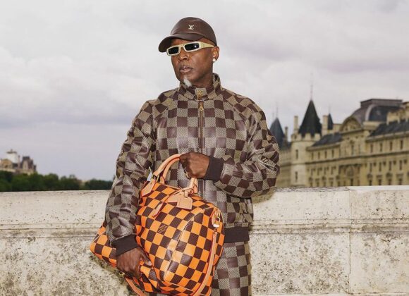 Renovação Estilística: Pharrell Williams deslumbra com a coleção masculina primavera-verão 2024 Renovação Estilística: Pharrell Williams deslumbra com a coleção masculina primavera-verão 2024