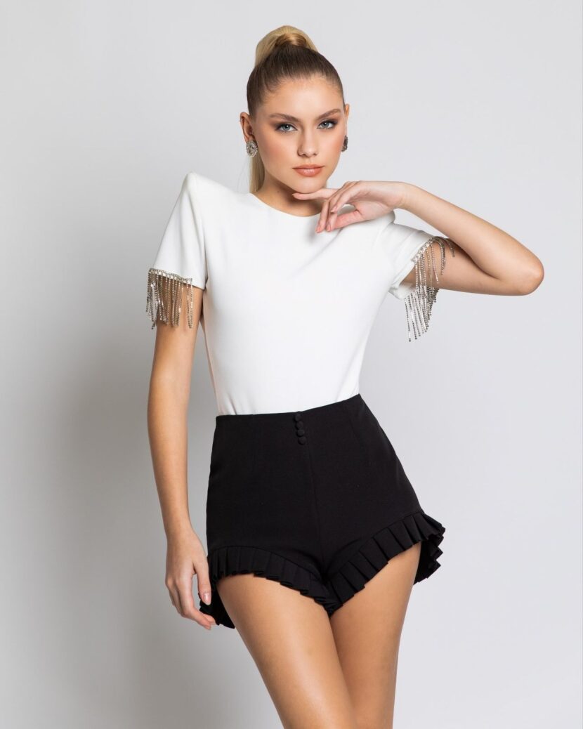 Apresentamos o nosso Body Strass, sua versatilidade permite diversas possibilidades de uso, item essencial no guarda-roupa