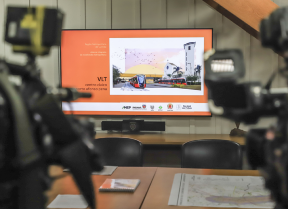 veiculo-leve-sobre-trilho-png-800×533-