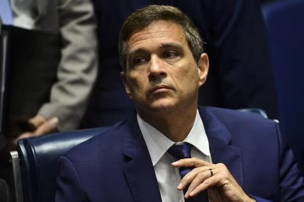 Banco Central reduz em 0,5 ponto percentual a taxa básica de juros Banco Central reduz em 0,5 ponto percentual a taxa básica de juros