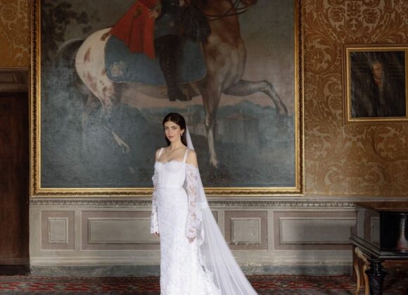 Casamento encantador no Castelo Ruspoli, em Viterbo, traz vestido da noiva com assinatura de estilista famoso Casamento encantador no Castelo Ruspoli, em Viterbo, traz vestido da noiva com assinatura de estilista famoso