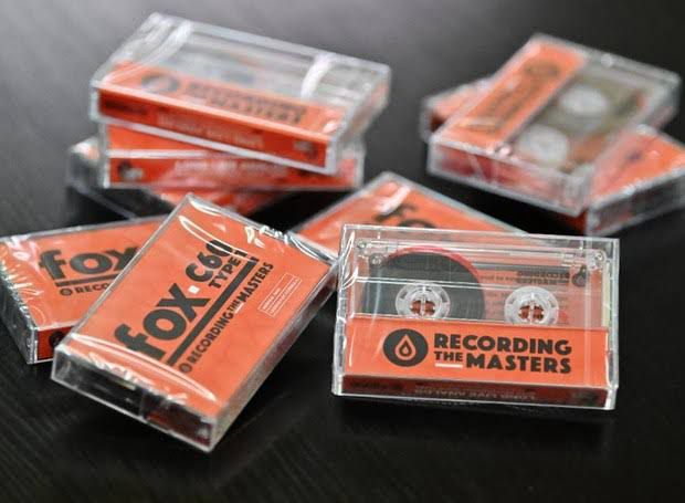 Tocadores de Fitas Cassete Voltam com Tudo: Empresas Lançam Modelos Modernos e Estilosos Tocadores de Fitas Cassete Voltam com Tudo: Empresas Lançam Modelos Modernos e Estilosos