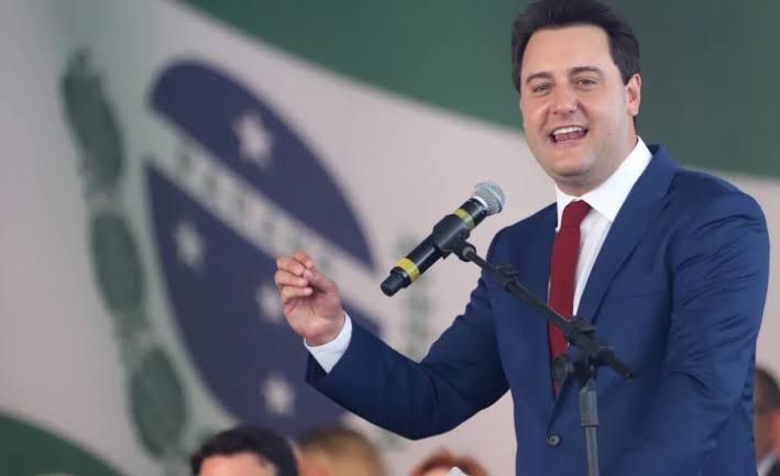 Ratinho Junior compartilha orgulhosamente o título de melhor saneamento do Brasil para a cidade de Maringá Ratinho Junior compartilha orgulhosamente o título de melhor saneamento do Brasil para a cidade de Maringá