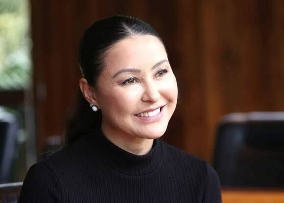 Primeira-dama do Paraná, Luciana Saito Massa compartilha a importância da luta no combate à dengue