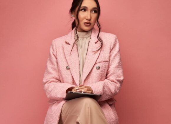 Lucro e Liberdade: A mentora Júlia Brandão afirma que tem como objetivo ajudar ainda mais mulheres