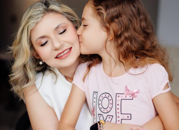 AMOR DE MÃE: Michelle Branquinho ajuda pessoas a manterem a saúde mental em equilíbrio AMOR DE MÃE: Michelle Branquinho ajuda pessoas a manterem a saúde mental em equilíbrio