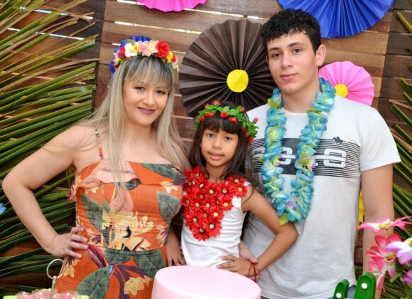 AMOR DE MÃE: além de mãe de dois, Valdelice Carvalho é referência na área de contabilidade