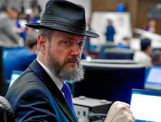 Deputado Estadual Delegado Tito Barichello participa de debate sobre os direitos dos motoristas de aplicativo Deputado Estadual Delegado Tito Barichello participa de debate sobre os direitos dos motoristas de aplicativo