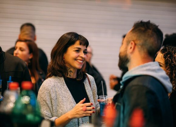 "Sessão dos Solteiros" promove encontros na semana do Dia dos Namorados "Sessão dos Solteiros" promove encontros na semana do Dia dos Namorados