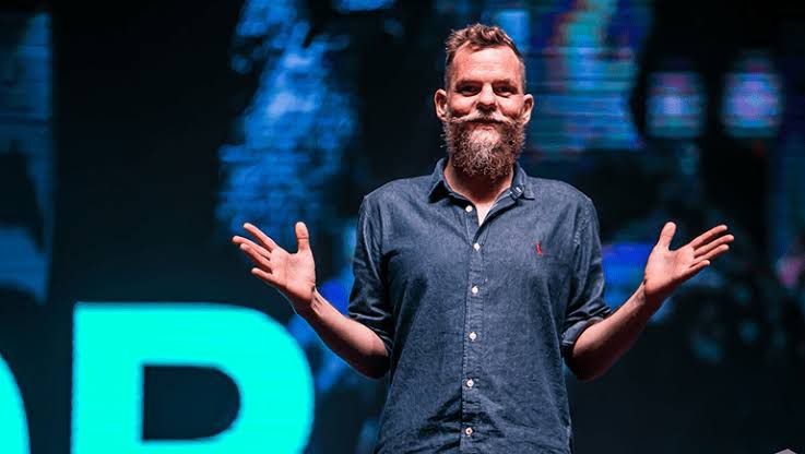 Marcos Piangers e Maya Eigenmann falam sobre parentalidade no próximo domingo, em Curitiba Marcos Piangers e Maya Eigenmann falam sobre parentalidade no próximo domingo, em Curitiba