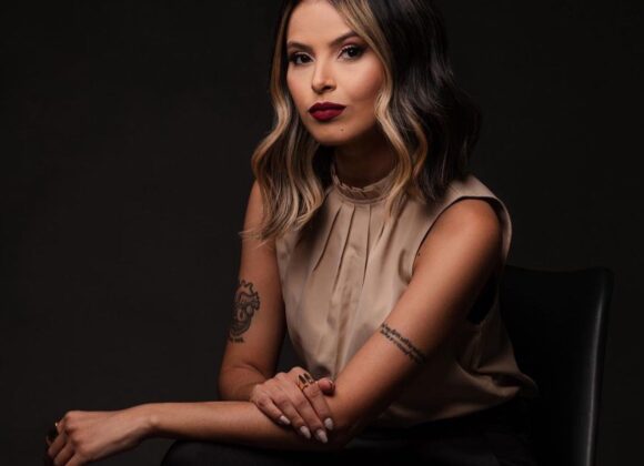 Andréia Paixão transformando beleza com maquiagem