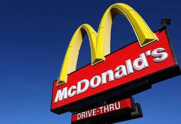 Novo McDonald's de Curitiba é o primeiro com menu drive digital