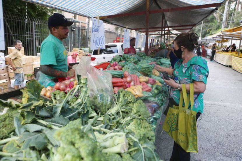 Inflação medida pelo IPCA 15 acelera em maio para 0 44%