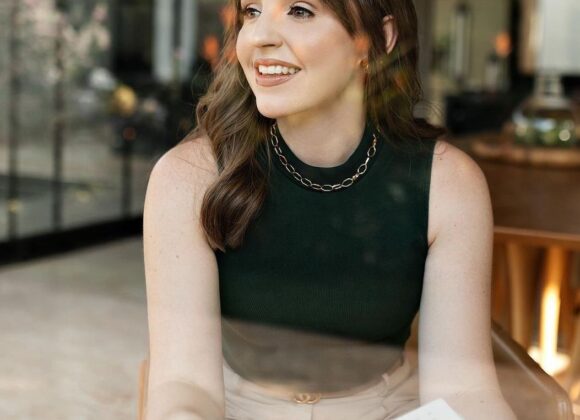 Kamila Câmera: Da Advocacia ao Neuromarketing Digital Kamila Câmera: Da Advocacia ao Neuromarketing Digital