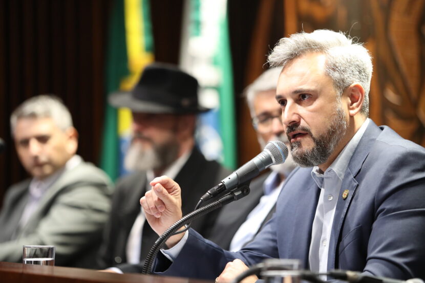 Audiência pública debate regulamentação para motoristas por aplicativo