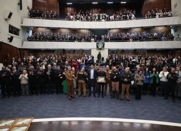 Trajetória de veteranos da segurança pública é exaltada na Assembleia Trajetória de veteranos da segurança pública é exaltada na Assembleia