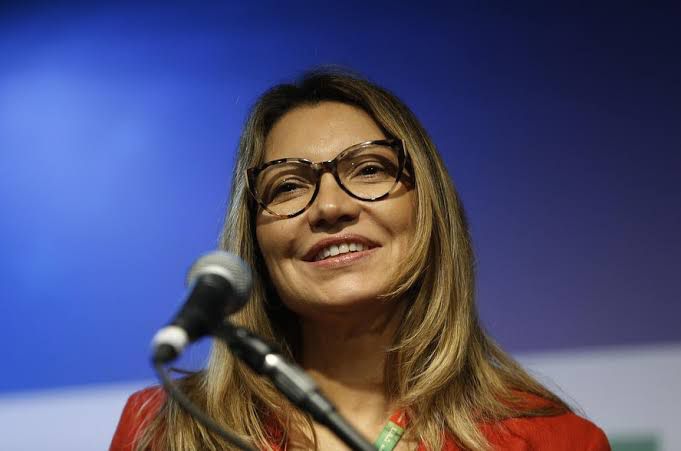 Janja recebe novas críticas referente aos gastos públicos do governo Lula