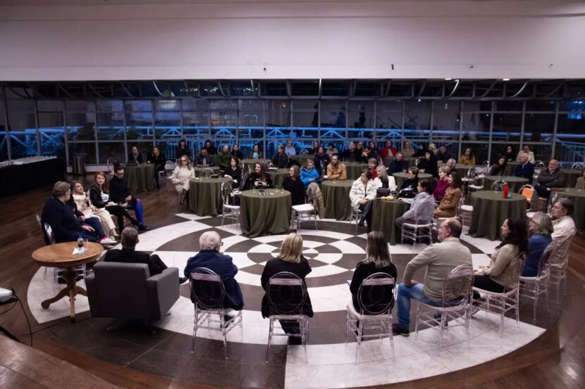 Evento “CUB - Talentos Literários” celebra novos autores no Clube Curitibano Evento “CUB - Talentos Literários” celebra novos autores no Clube Curitibano