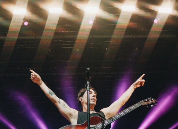 Di Ferrero leva Outra Dose Tour para Curitiba