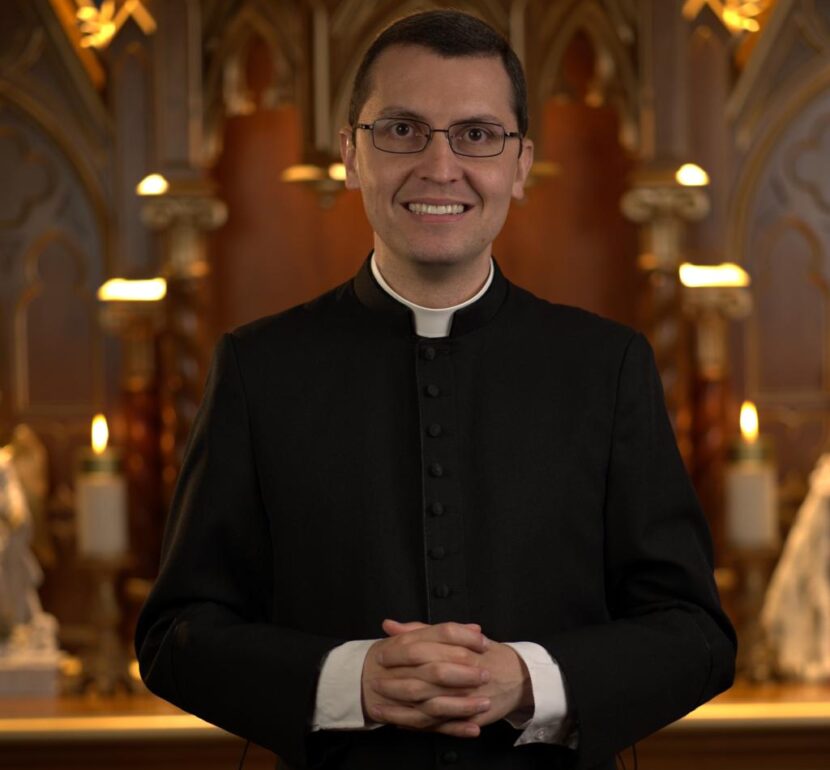 Padre Alex Nogueira: Dia de São Cristóvão, ocasião de pedir sua intercessão sobretudo nas viagens empreendidas *Padre Alex Nogueira é mestre em direito canônico, professor acadêmico e autor do livro Orar faz muito bem!