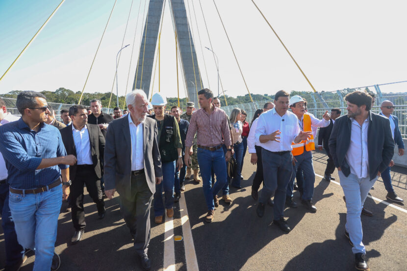 Governador em Exercício e Presidente do Paraguai Visitam Ponte da Integração Brasil-Paraguai em Foz do Iguaçu