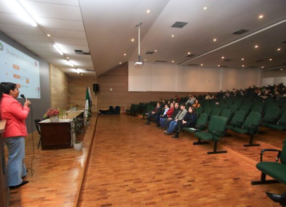 UEL recebe 184 novos estudantes de mestrado e doutorado