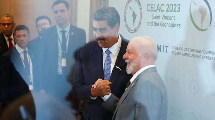 Chancela do PT a Maduro põe pressão sobre “neutralidade” de Lula Chancela do PT a Maduro põe pressão sobre “neutralidade” de Lula