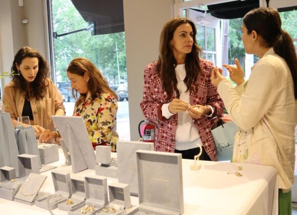 Isa Vettorazzi impressiona público nos Hamptons com joias exclusivas