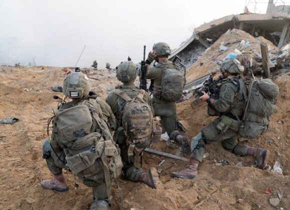 Conflito entre Israel e grupos paramilitares continua escalando Conflito entre Israel e grupos paramilitares continua escalando