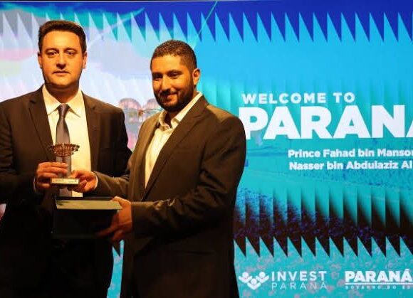 . Governador mostra potenciais econômicos do Paraná a príncipe da Arábia Saudita Governador mostra potenciais econômicos do Paraná a príncipe da Arábia Saudita