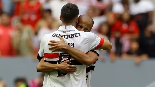 Três pontos falam mais que a atuação do São Paulo diante do Corinthians Três pontos falam mais que a atuação do São Paulo diante do Corinthians