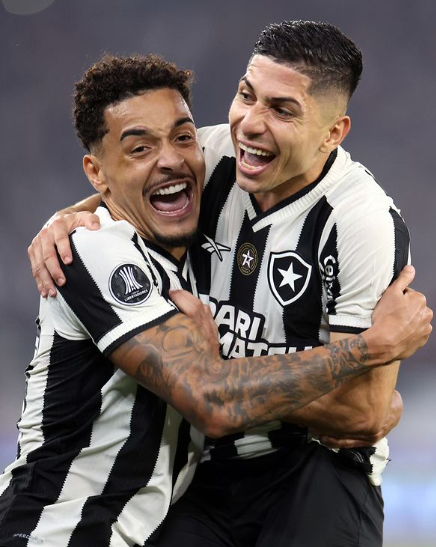 Botafogo goleia Peñarol e tem vantagem para o jogo da volta no Uruguai Botafogo goleia Peñarol e tem vantagem para o jogo da volta no Uruguai