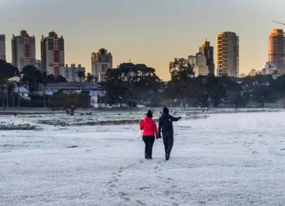 Curitiba é a capital mais fria do Brasil Curitiba é a capital mais fria do Brasil