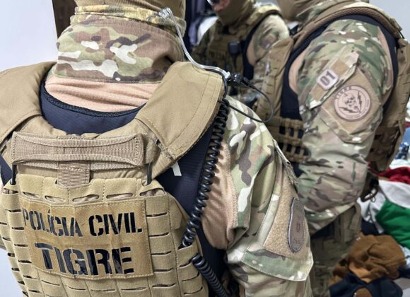 Grupo que sequestrou e agrediu vítimas é preso em Curitiba e região Grupo que sequestrou e agrediu vítimas é preso em Curitiba e região