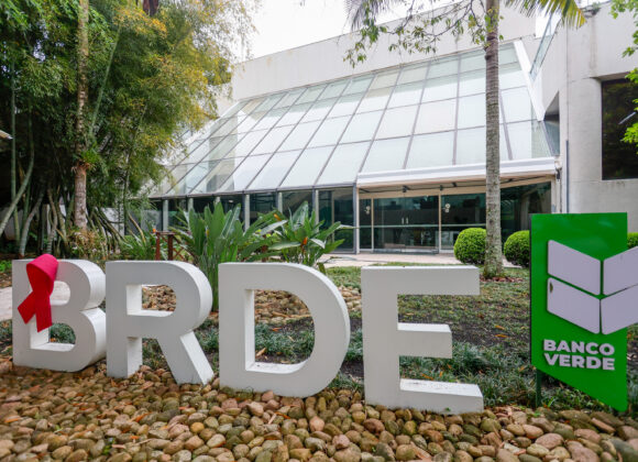 BRDE do Paraná recebe certificação por práticas voltadas à biodiversidade BRDE do Paraná recebe certificação por práticas voltadas à biodiversidade