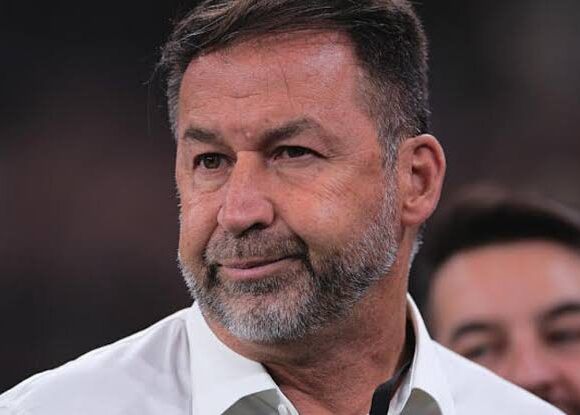 Corinthians: saída de diretor teve "panela" e conflito com CEO