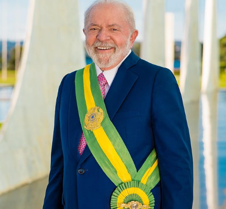 Lula não viaja a Rússia após acidente doméstico em São Paulo Lula não viaja a Rússia após acidente doméstico em São Paulo