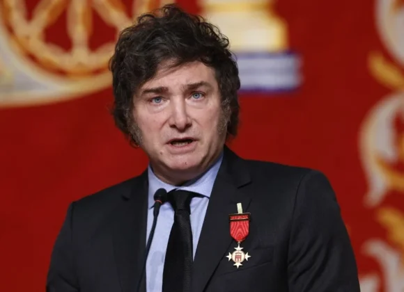 Milei demite ministra que defendeu fim do embargo dos Estados Unidos a Cuba Milei demite ministra que defendeu fim do embargo dos Estados Unidos a Cuba