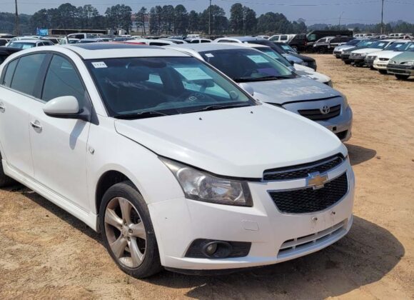 Paraná faz leilão de veículos com lances a partir de mil reais