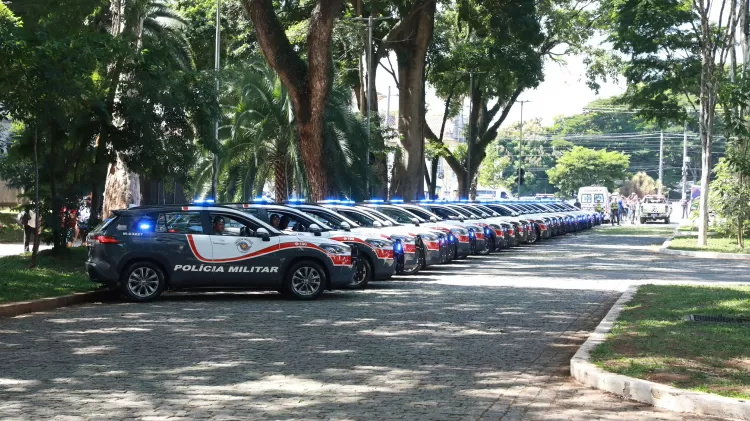 Policiais militares são absolvidos em ação com morte de suspeito rendido Policiais militares são absolvidos em ação com morte de suspeito rendido