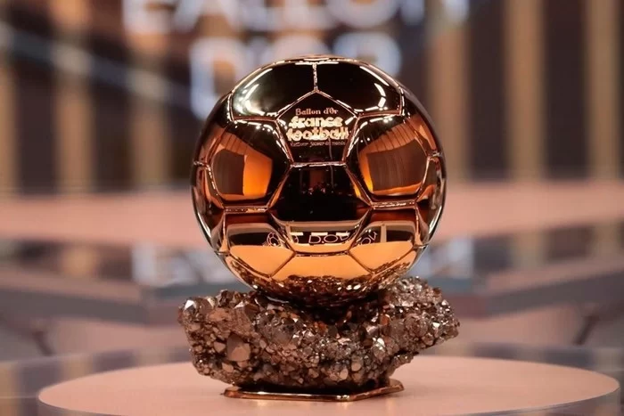 Premiação da Bola de Ouro acontece na segunda-feira com brasileiros concorrendo