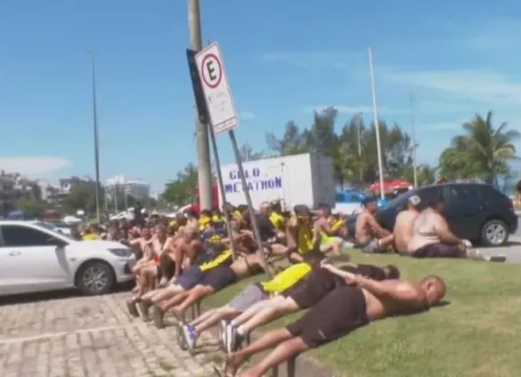 Torcedores do Peñarol causam tumulto em partes do Rio de Janeiro Torcedores do Peñarol causam tumulto em partes do Rio de Janeiro