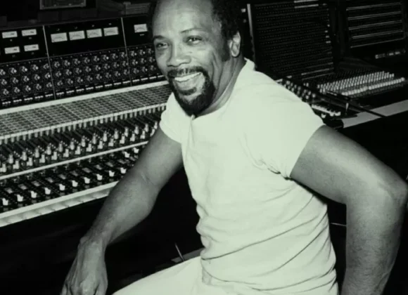 Morre Quincy Jones, produtor histórico de Michael Jackson aos 91 anos Morre Quincy Jones, produtor histórico de Michael Jackson aos 91 anos