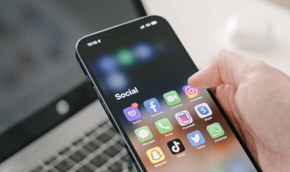 País da Oceania pode proibir uso de redes sociais para menores de 16 anos