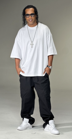 Ronaldinho fica em terceiro em eleição de rádio inglesa para melhores do século