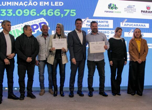 Cidades paranaenses ganham iluminação LED com investimento de R$ 33 milhões Cidades paranaenses ganham iluminação LED com investimento de R$ 33 milhões
