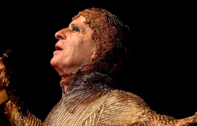 Ney Matogrosso anuncia show extra em Curitiba após ingressos esgotarem Ney Matogrosso anuncia show extra em Curitiba após ingressos esgotarem