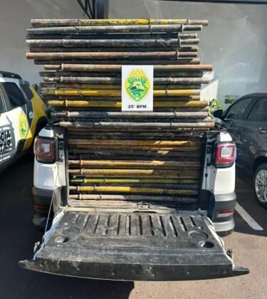 PM recupera 34 andaimes furtados em Umuarama PM recupera 34 andaimes furtados em Umuarama